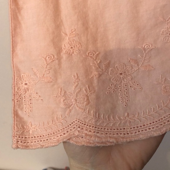 Beautiful peach embroidered ruffle sleeves Large - Picture 4 of 7